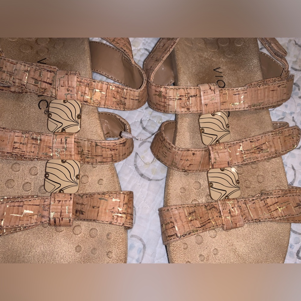 Vionic Amber Adjustable Sandals - image 6